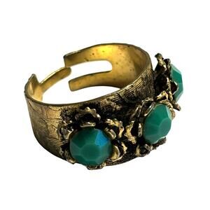 1970's Adjustable Cocktail ring gold & green faceted stones flower power style